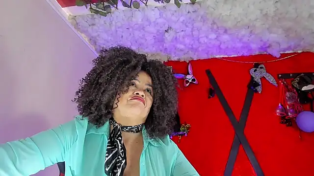jena_derboo live cam on StripChat