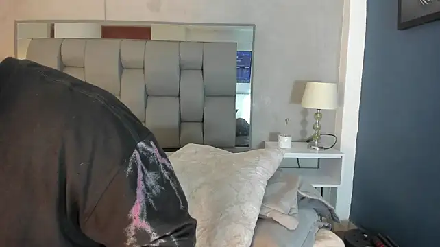 Charlie___Musk live cam preview