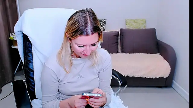 Incredible_Ariela