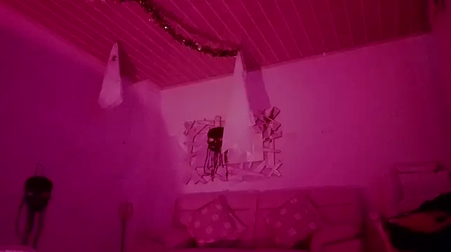 Tylla__
