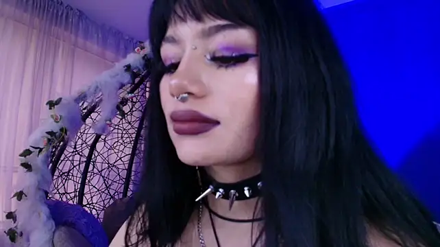 mavis_black