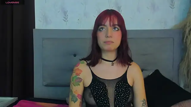 miahills__