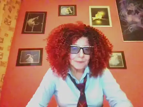 ChristineLovely live cam preview