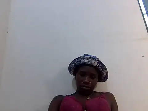 blackpetitecutie