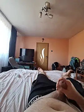 StrictBobby webcam