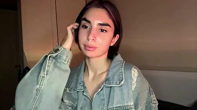 JessiaRuezga live cam on StripChat