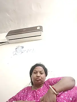 Cute-Janvi20 live cam on StripChat