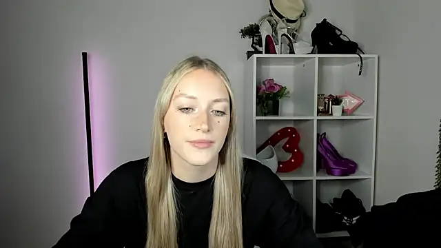 EvelynBlond