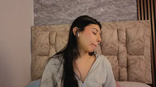 chloe_bluee_