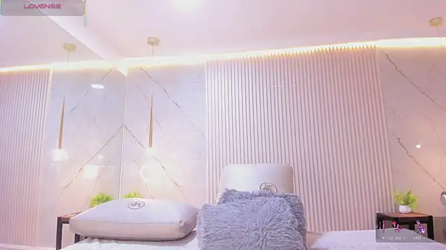 luna_taylorss live cam preview