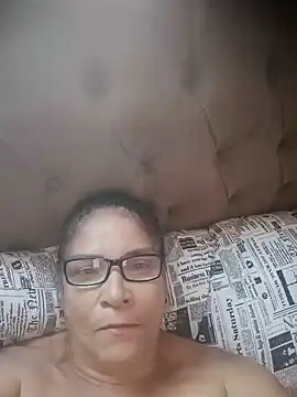 Delicy1 live cam preview