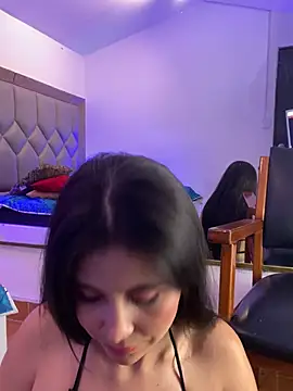 AitanaVelez live cam on StripChat