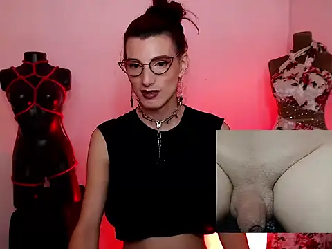 Moira-Hot