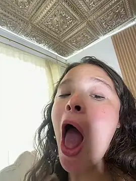 Yasmina_Noir