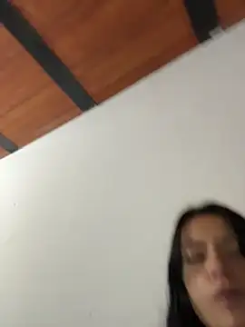 LiaCollings live cam on StripChat