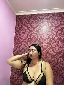 juliana_diaz live cam on StripChat