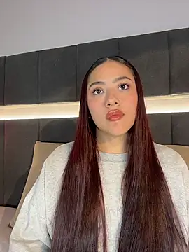 nicolle_pierce