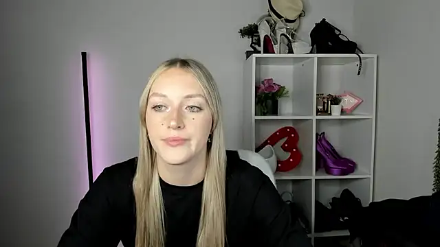 EvelynBlond