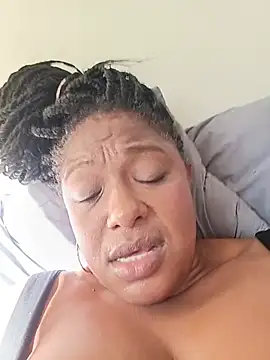 jazmin43 live cam preview