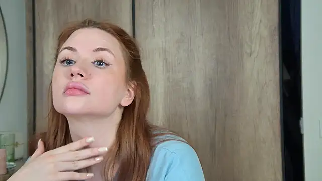 HeatherStrain live cam on StripChat