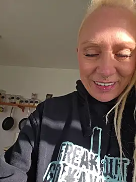 JaninaSecrets_