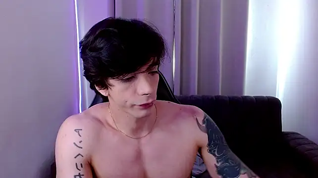 H3ll_B0I webcam