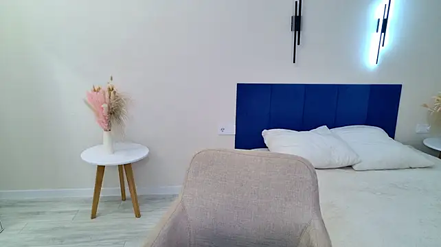 Eva_Saylor live cam on StripChat