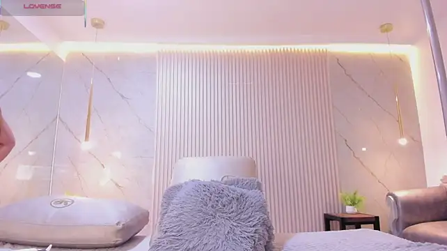 luna_taylorss live cam preview