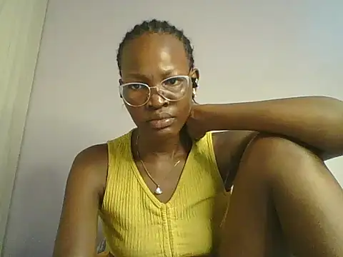 Mimo254 live cam on StripChat