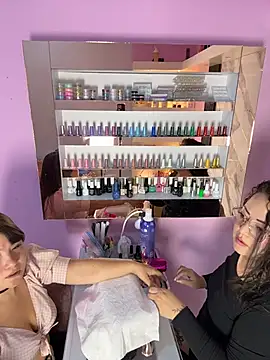Nails_Lucia live cam preview