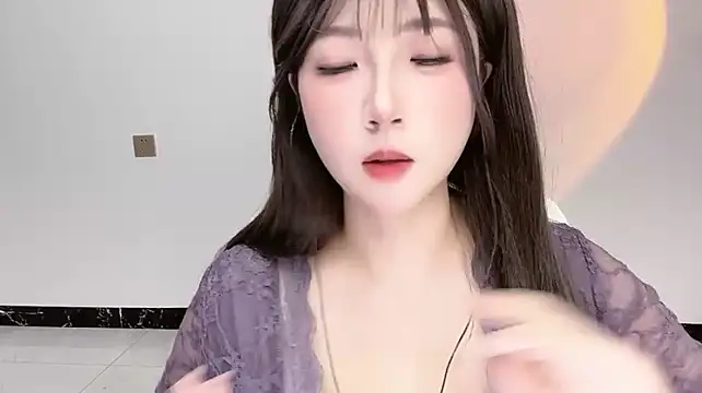 Lucy_8858