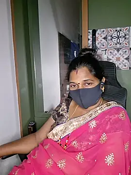 Induhyd live cam on StripChat