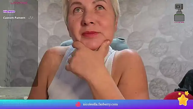 NicoleOlla