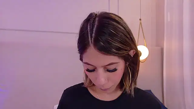 ZoeyPetit live cam preview