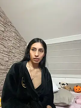 Lucyjoi webcam