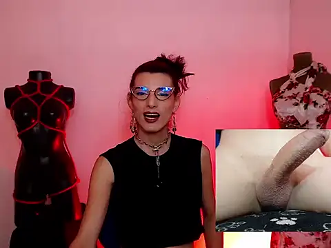 Moira-Hot