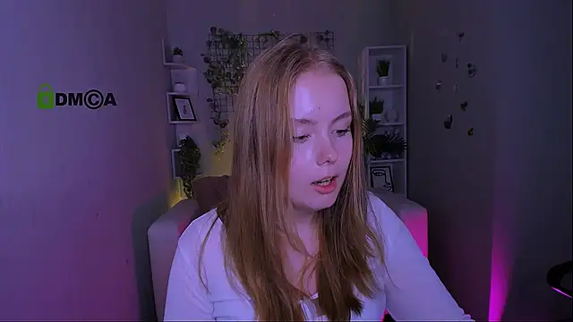 helena_so_shyy