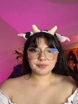 Seraphine_18 webcam stripchat model stream image