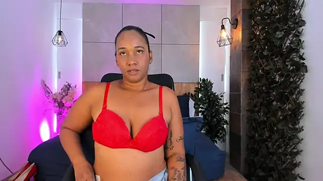 EbonyHorrny