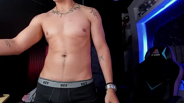 Alexx_Cano_
