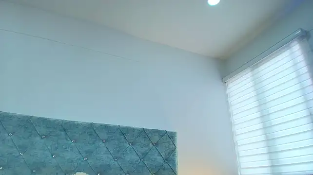 Amara_Bell