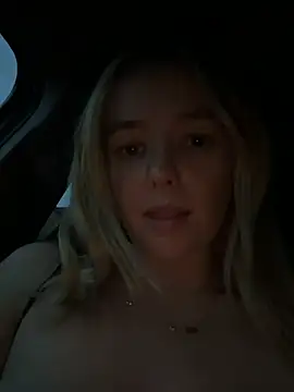 Sophiesinxx Live Webcam on Stripchat