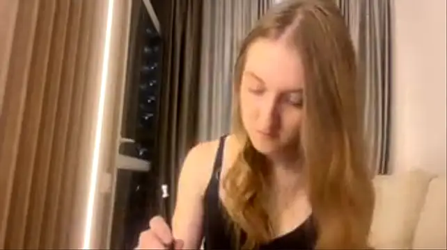 GainfulCoil live cam on StripChat