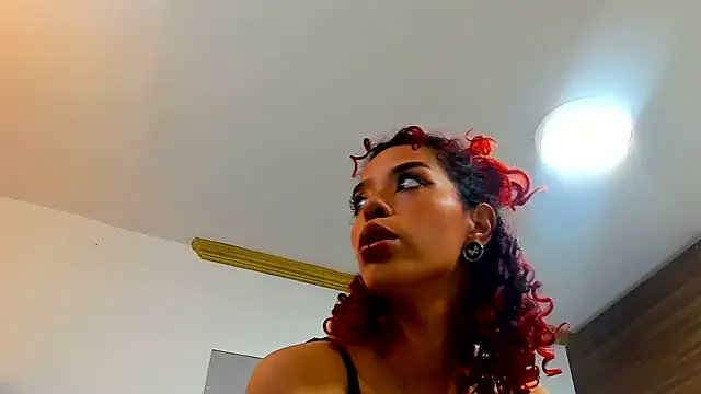 AteneaGreyy live cam on StripChat