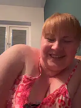 Curvy-GingeXX