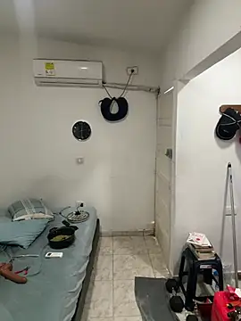 bigdick211292 live cam preview