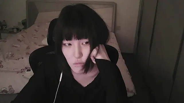 rinaloaz live cam on StripChat