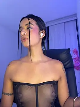 Annacherry_77 live cam on StripChat