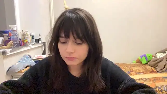 SaintMari live cam on StripChat