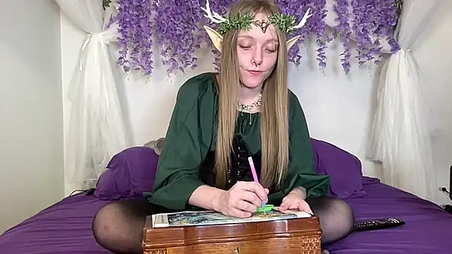 ElfGirlAna